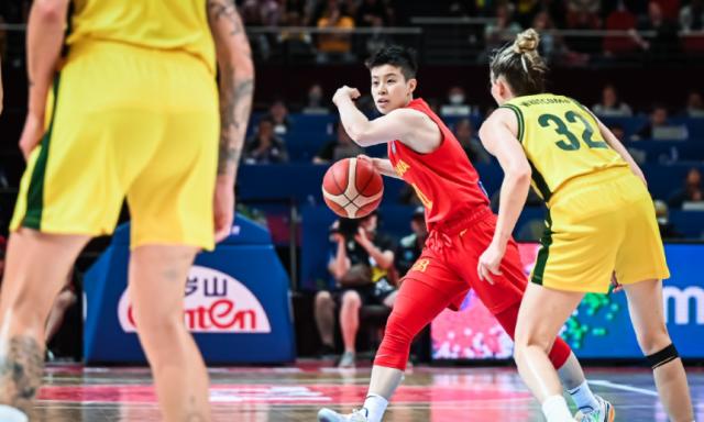 必赢官网APP-女篮进决赛登顶热搜榜首 杨毅：女篮赢球不意外！