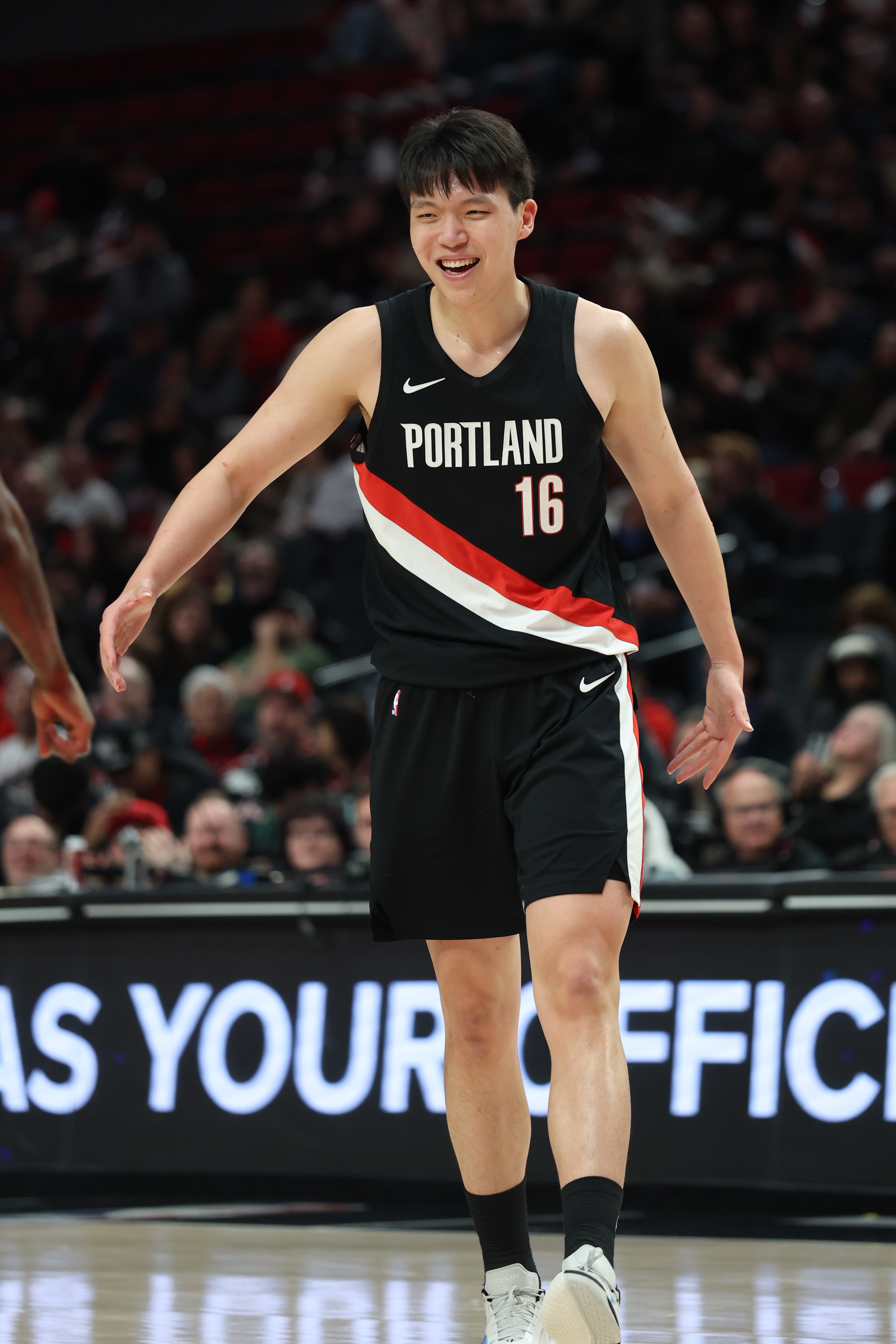 必赢-新股东公开提到杨瀚森！队记：表明小杨在球队未来规划中不可或缺